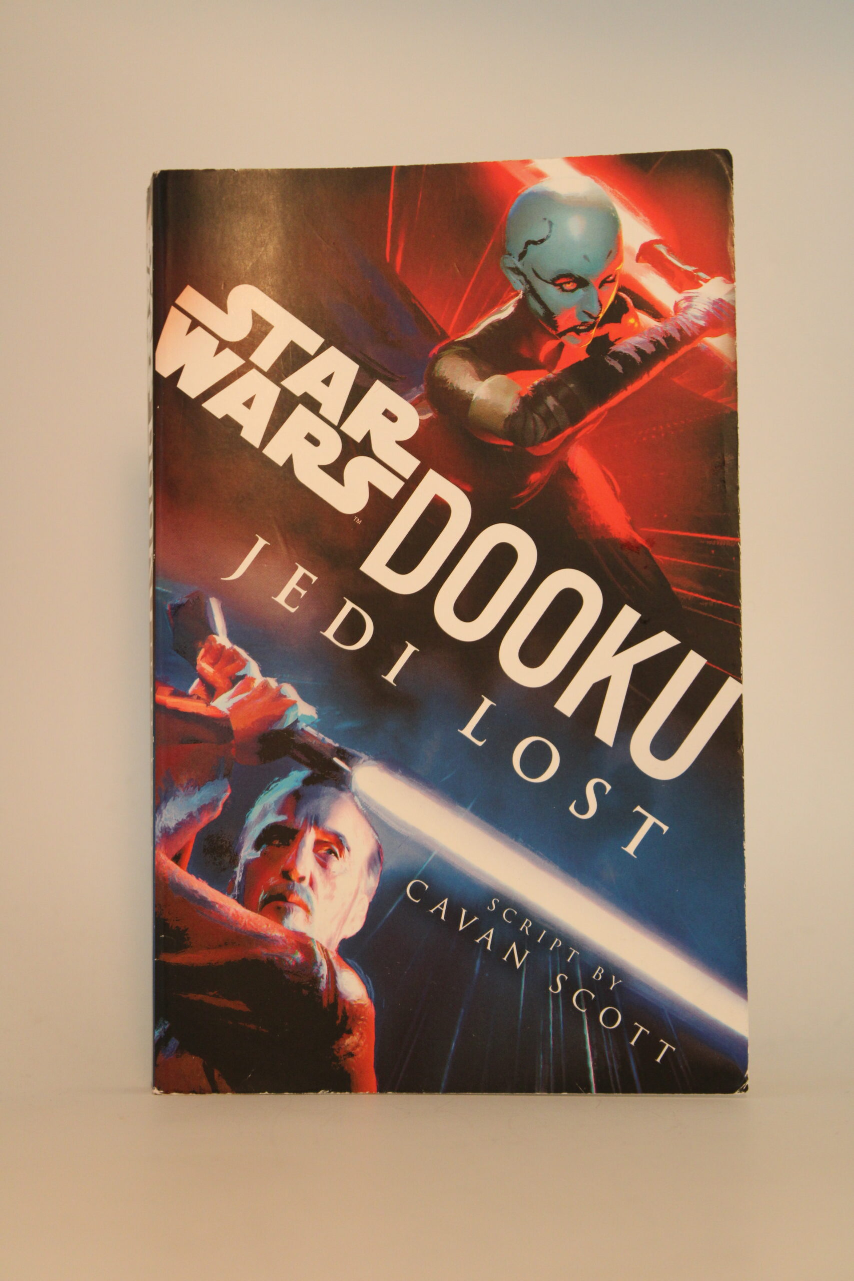 IMG_0645 An image of Star Wars: Darth Plageuis with its front cover displaying Asaj Ventress with a lightsaber above Count Dooku who also has a lightsaber.